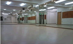 新宿駅西口 ダンス スタジオ